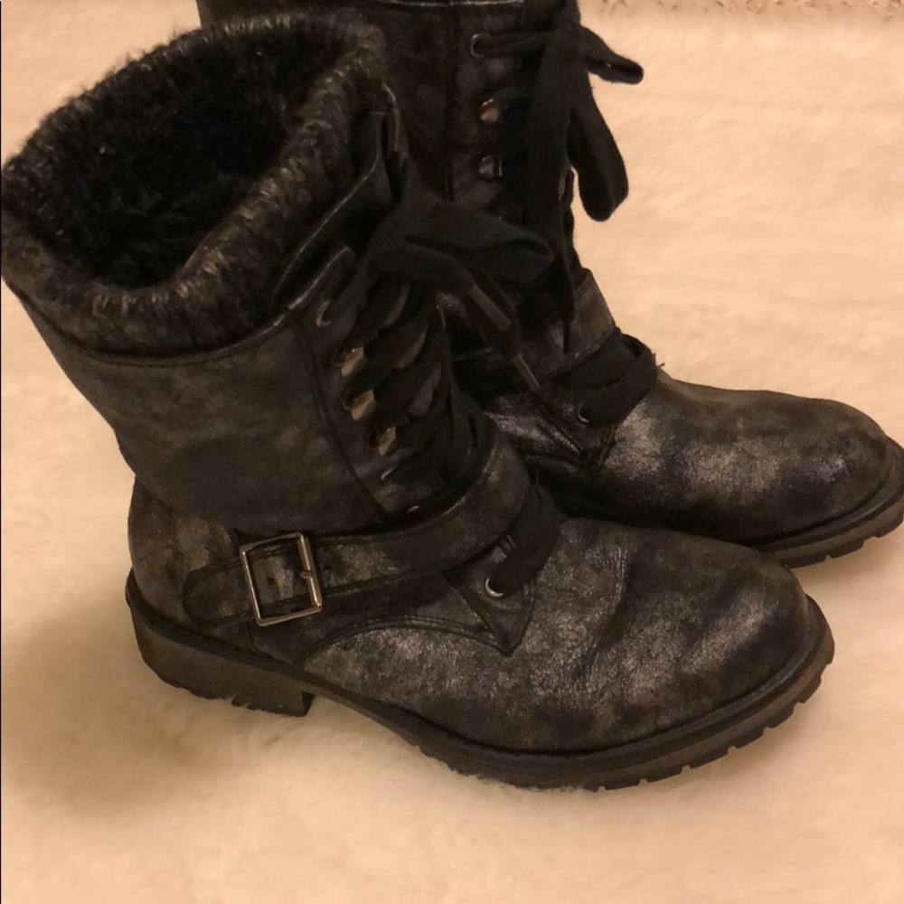 Roxy boots